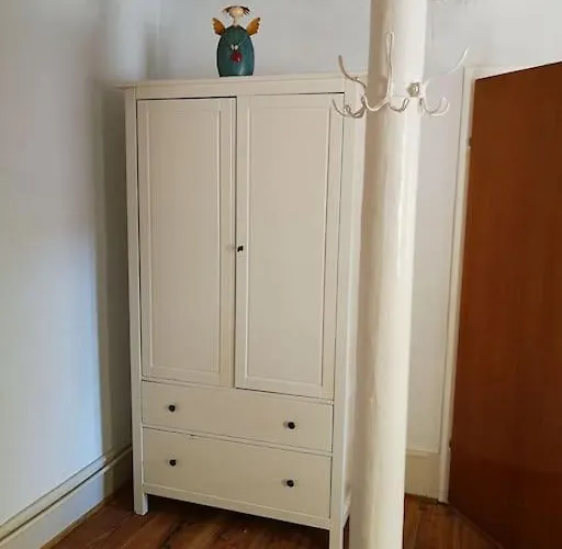 Am Nibelungensteig Unter Der Burg *